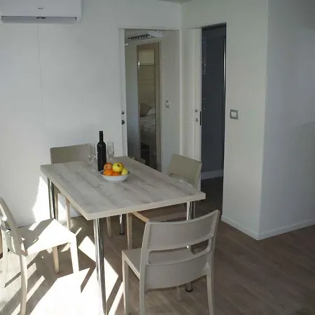 Mobilehomes In 35297 Holiday home Klenovica