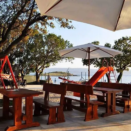 Mobilehomes In 35297 Holiday home Klenovica