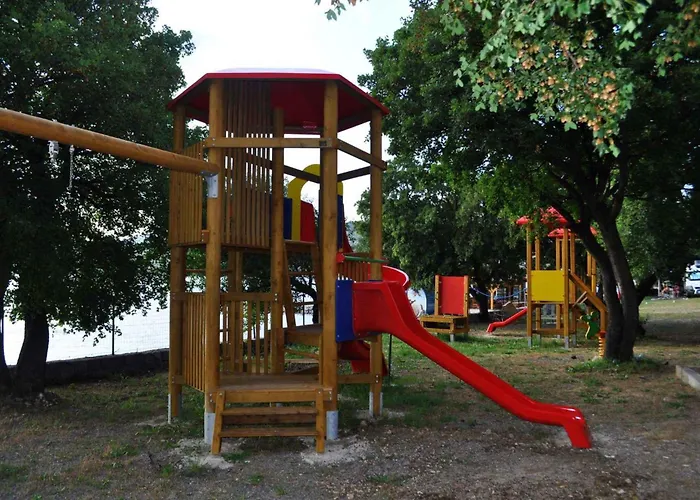 Mobilehomes In 35297 3* Klenovica